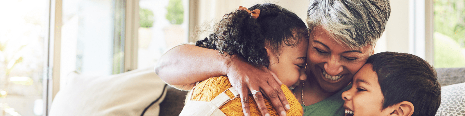 grandma-grandkids-diverse_1600x400